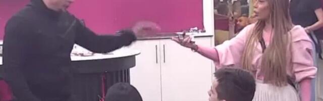 SOFIJA USKRATILA TERZU ZBOG MAJKE, pa završila s njim u KREVETU! Scene iz "Elite 9" šokirale naciju! (VIDEO)