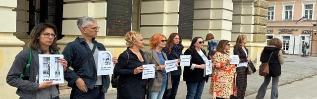 FOTO, VIDEO: Protest roditelja đaka Jovine gimnazije: Škola zloupotrebljena, predstavljeni smo kao nasilnici