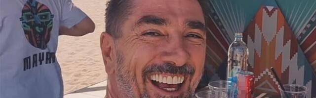 Vojin Ćetković sa kolegom na crnogorskom primorju: Uvek ima vremena za uživanje