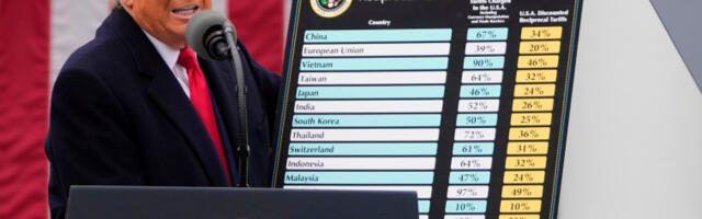 Оператер телепромптера зарадио преко 100.000 долара кладећи се на Трампове говоре