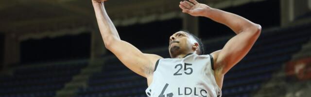 Hauard sa polovine terena u poslednjoj sekundi zadao finalni udarac Monaku (VIDEO)
