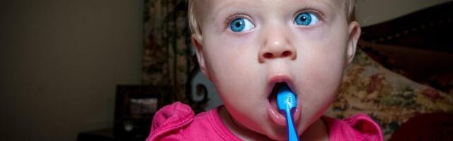 Kada treba da počnete da perete zube vašoj bebi?