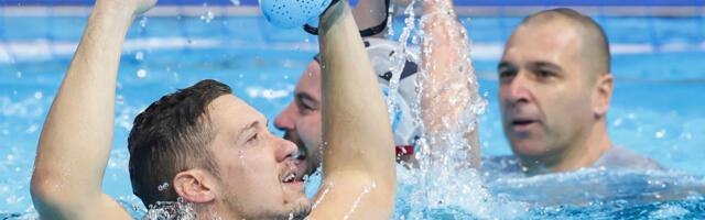 Ludnica u Areni: Veliko slavlje vaterpolista nakon zlata (VIDEO)