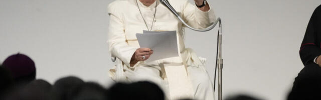 Kako je Trampov bivši savetnik tražio podršku Epstinu da „sruši“ papu Franju