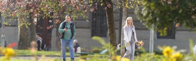 SUNCE NA POČETKU NEDELJE! Ovo je današnja vremenska prognoza - TEMPERATURE ČAK DO 25 STEPENI!