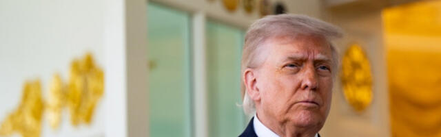 Трамп разговарао са емиром Катара о Блиском истоку