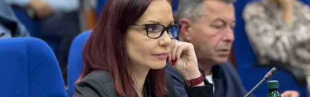 Spirić: Ministarstvo prosvete dve nedelje bez reakcije o pretnjama nastavnice iz Vlasotinca