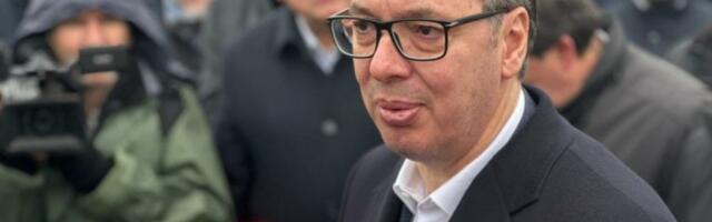 "ŽELIM SVIMA SREĆNE PRAZNIKE!" Vučić čestitao Badnji dan i Božić vernicima koji te praznike slave po gregorijanskom kalendaru!