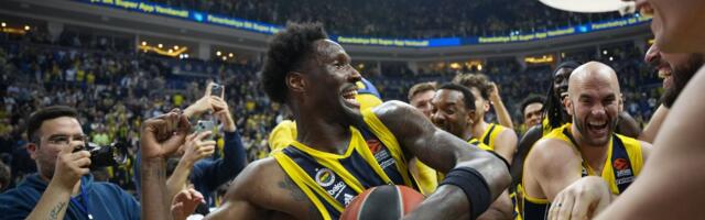 Koga AI vidi na F4 u Atini posle transfera Hejsa-Dejvisa u Panatinaikos?