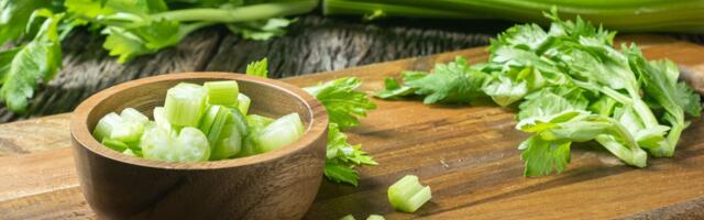 Zamrznuti celer nije za salate, ali je idealan za supe, smutije i dinstanje: Evo kako da ga koristite