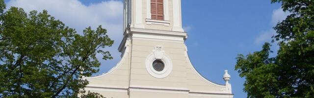 Profesor istorije je majstor duboreza, prvo je ukrasio crkvu u Subotici: "Osećam radost dok tragam za lepotom"