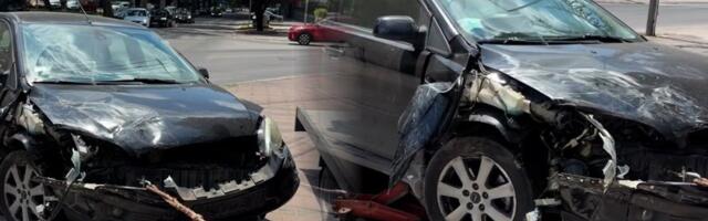 Nezgoda u Nišu: Direktan sudar dva automobila - Ima povređenih (VIDEO)