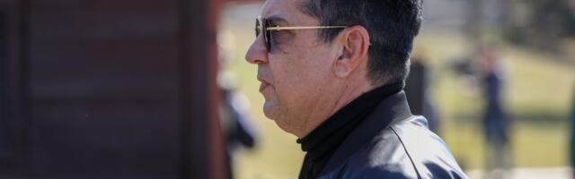 “Divni čoveče”: Peja se oprostio od legendarnog pevača, ispred VMA drama Male Cane i njegovih ćerki