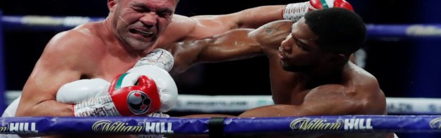 Pulev video Džošuinu najbolju verziju, Britanac režirao brutalan nokaut u devetoj rundi! (VIDEO)