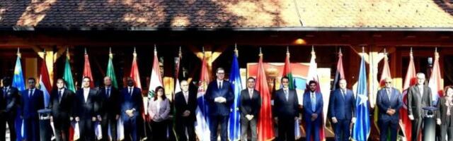 NASTAVLJA SE TRADICIJA DOBRIH ODNOSA SA ZEMLJAMA AFRIČKOG I AZIJSKOG  KONTINENTA! Vučić priredio ručak ambasadorima!