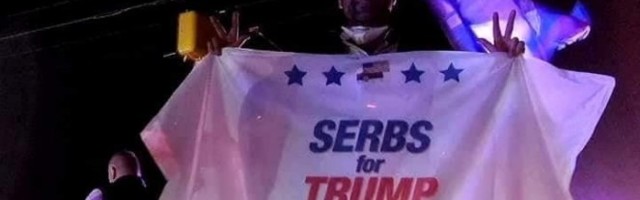 PREDSEDNIČE, OZDRAVITE! Srbi iz SAD podržali Trampa ispred vojne bolnice!