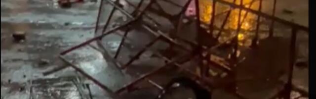 Evo šta je ostalo ispred Markane posle tuče Delija i policije (VIDEO)