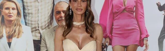 Minić jedva prekrio intimu, a iz proreza na dekolteu izletele bujne grudi: Danijela Dimitrovska i niske strasti na srpski način!