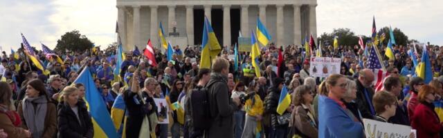 Na mitingu u Vašingtonu pristalice Ukrajine poručuju da ona 'drži liniju' za Evropu