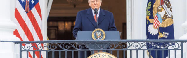 Трамп: Коме треба нафта, нека иде сам у Ормуз да је узме