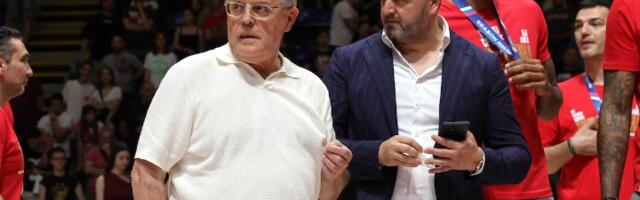 Posrtanje KK Crvena zvezda: Od "kupujmo" do "sklonimo" domaće