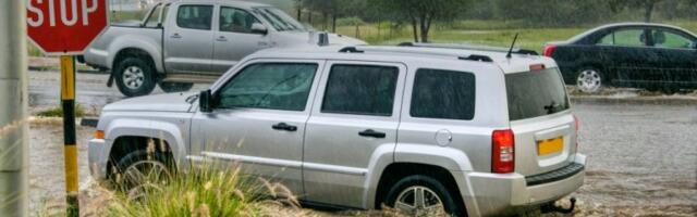 NEPAMĆENO NEVREME POKOSILO SRPSKI KOMŠILUK! More guta Adu Bojanu, Split i Dubrovnik pod vodom, u Crnoj Gori UPALJEN CRVENI ALARM: "Voda samo nadire!" (VIDEO)