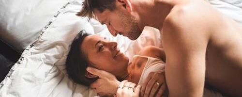 Ovih 5 pitanja nikada ne smete postaviti tokom intimnog odnosa