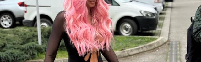 TRENUCI KOJI NE MOGU DA SE KUPE: Jelena Karleuša objavila dirljivu fotografiju sa ocem! Njegov život je pun podviga, a dugo su krili čime se bavio pre policije