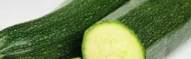 Ova krem supa od tikvica ima manje od 200 kalorija! Zdrava i zasitna, vreme pripreme je smešno