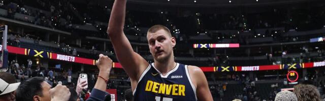 MA, DAJTE! OVO JE NEMOGUĆE! Potez koji niste mogli da vidite u prenosu uživo, a koji je sve SLEDIO i šokirao, a onda - ODUŠEVIO! Ovo ne može ni Jokić! (VIDEO)