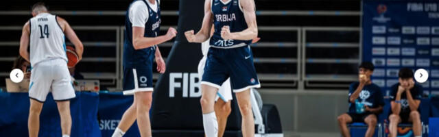 Sada i juniori idu po medalju: Silovit start Srbije na Evrobasketu