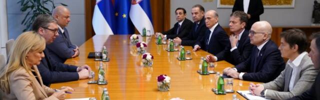 KONSULTACIJE O MANDATARU: Vučić razgovara sa predstavnicima SNS - delegaciju predvodi Vučević (VIDEO)