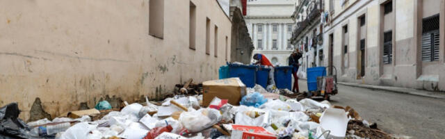 Хавана: недостатак нафте изазвао гомилање отпада