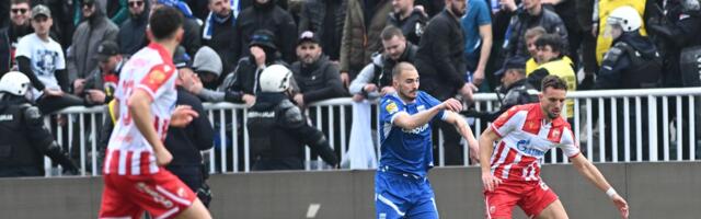 NOVI PAZAR – ZVEZDA Poluvreme za pamćenje! Prekid, poništen pogodak, evrogol, prinudne izmene i šou Nenada Lalatovića /VIDEO/