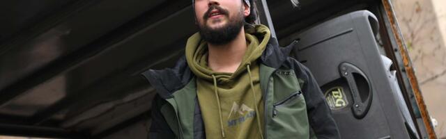 Bjelić za Danas: Tukli su me nogama po glavi i razbili telefon