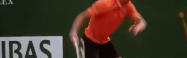 Danil Medvedev doživeo najveće poniženje u karijeri, pa potpuno "pukao" i izazvao veliki skandal