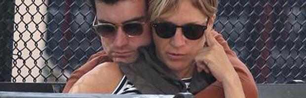 Muž holivudske glumice posvađao Srbe i Hrvate: Balkanac smuvao 10 godina stariju i izgledakao Apolon