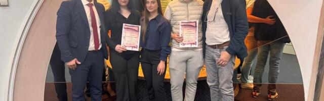Učenici Trgovinsko-ugostiteljske škole iz Leskovca osvojili prvo mesto na Republičkom takmičenju