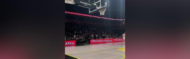 Cela Arena skandira jedno ime!