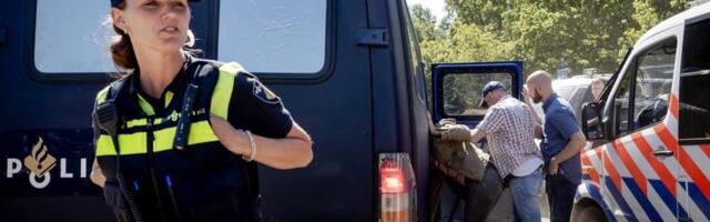 Sukob navijača sa policijom u Hagu