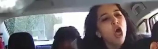 Žena počela da kašlje i divlja u taksiju, sad će dobro da razmisli o svemu! (VIDEO)