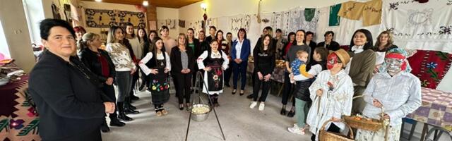 Vujetinčanke se ponose kraljevskom hranom i njihovom rukom uređenim seokim Domom kulture