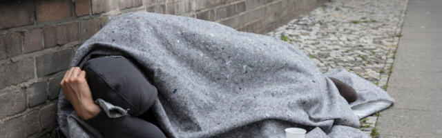 SRPSKI FUDBALER POSTAO BESKUĆNIK: Na ulici ste ga viđali svaki dan - jedna žena je promenila sve! (VIDEO)