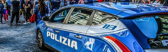 Haos u Italiji: Profesorku đak izbo nožem u školi, drugi učenik joj spasio život