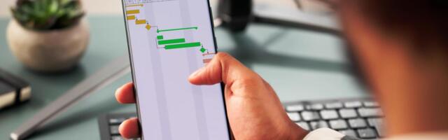 Skrolujete bez razmišljanja, a sve se beleži: Pazite kako pomerate prst, evo šta to otkriva o vama