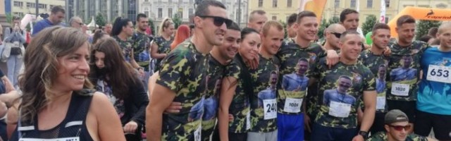 NIKŠA PAPIĆ POBEDNIK PRVOG MARATONA U RODNOM GRADU!