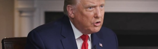 Tramp prvi put u javnosti posle poraza, pričao o vakcini