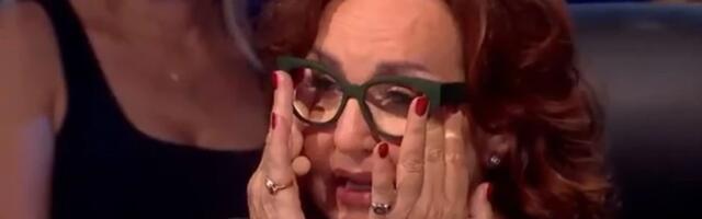 NAŠU PEVAČICU MUŽ OSTAVIO NA ULICI BEZ DINARA: Uzeo joj svu imovinu, morala da živi kod kolege