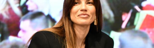 "Nemoj da sam čula": Bosa i samo u duksu Danijela Dimitrovska gazi po snegu- prehlada u najavi