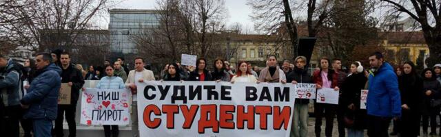 Nakon Niša i Prokuplja, večeras i u Pirotu skup podrške na Cvetnom trgu